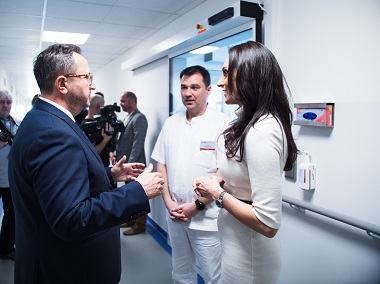 Ministerka zdravotníctva Zuzana Dolinková na otvorení novovybudovanej JIS Neurologickej kliniky FNsP Nové Zámky