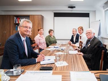 Štátny tajomník MZ SR Ladislav Slobodník rokoval so zástupcami Jednoty dôchodcov na Slovensku