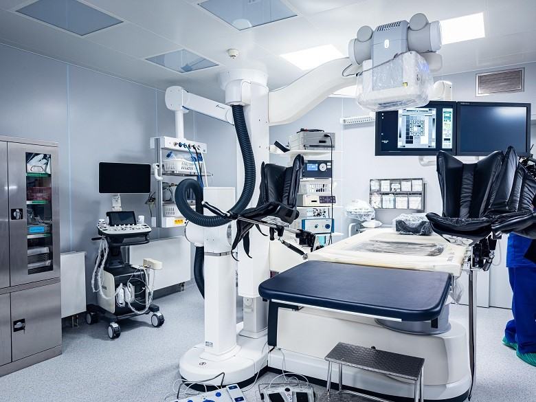 Nové pracovisko Urologického oddelenia na rozbíjanie močových kameňov v Nemocnici sv. Cyrila a Metoda UNB